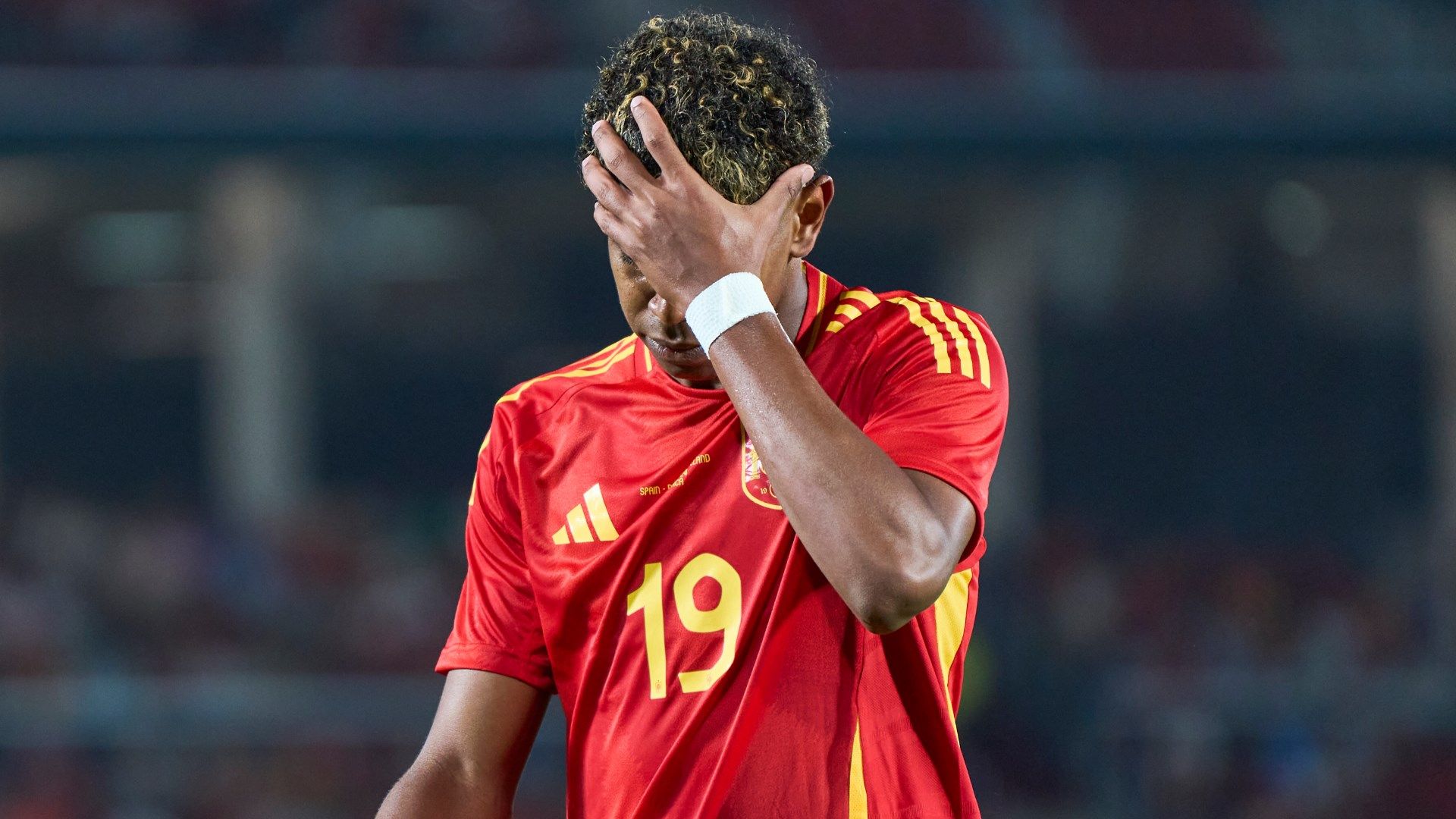 EURO2024中も宿題に追われる?16歳スペイン代表FWヤマル「先生に送ら EURO2024中も宿題に追われる?16歳スペイン代表FWヤマル「先生に送ら